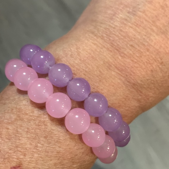 Beautiful pink and purple bracelets - Picture 2 of 6